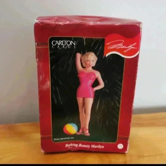 Marilyn Monroe bathing beauty vintage  Christmas Ornament - Picture 1 of 4
